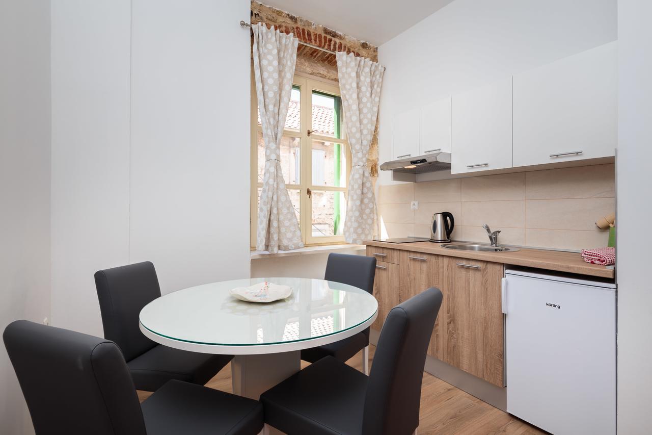 Lux Cindro In Center Apartment